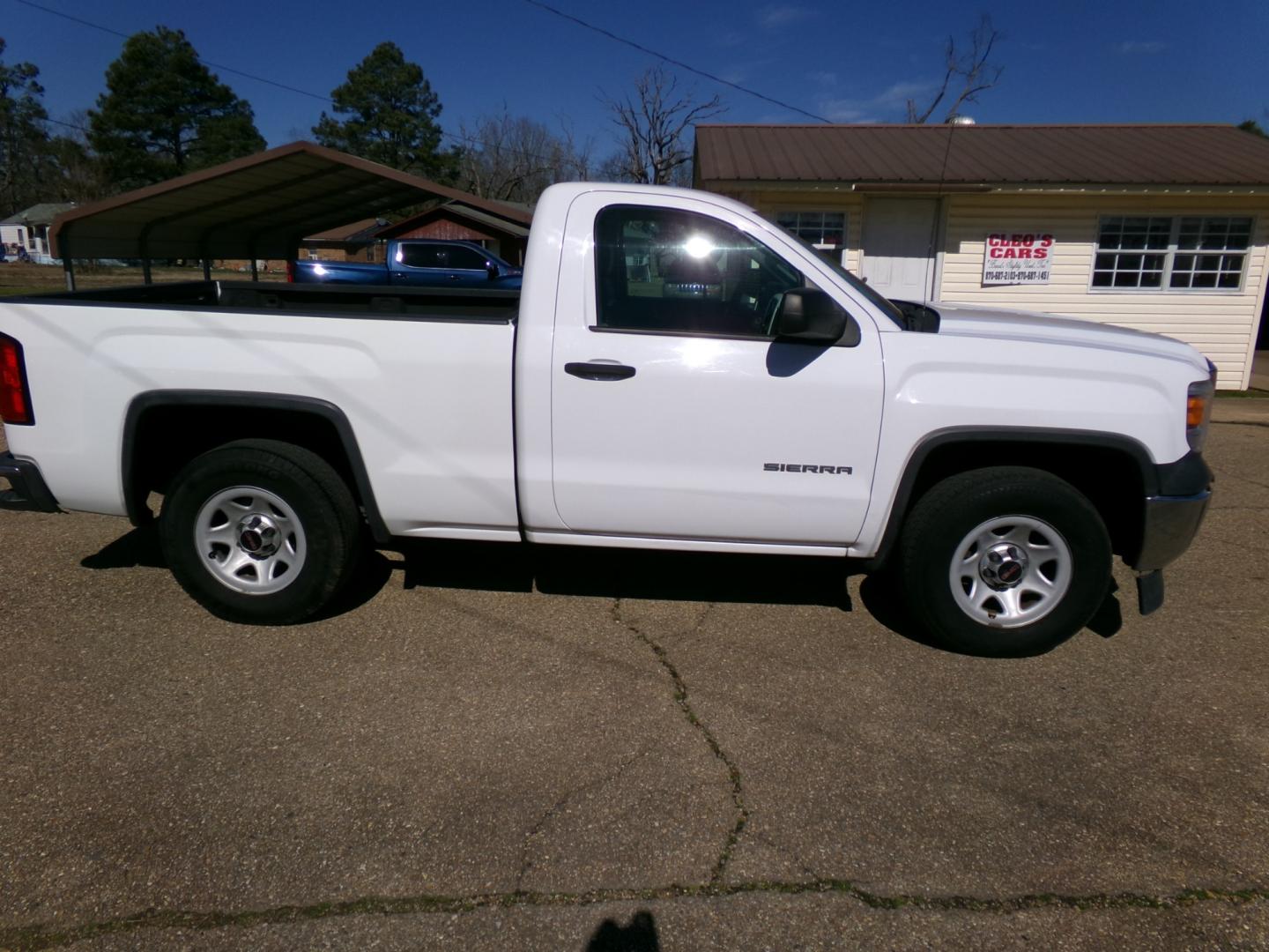 2014 White /Gray GMC Sierra 1500 Base 2WD (1GTN1TEH9EZ) with an 4.3L V6 OHV 12V engine, 6-Speed Automatic transmission, located at 401 First NE, Bearden, AR, 71720, (870) 687-3414, 33.726528, -92.611519 - Photo#16